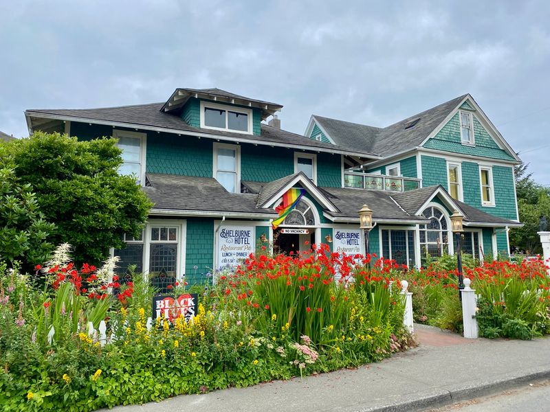 Garden Spaces and Quiet Nooks