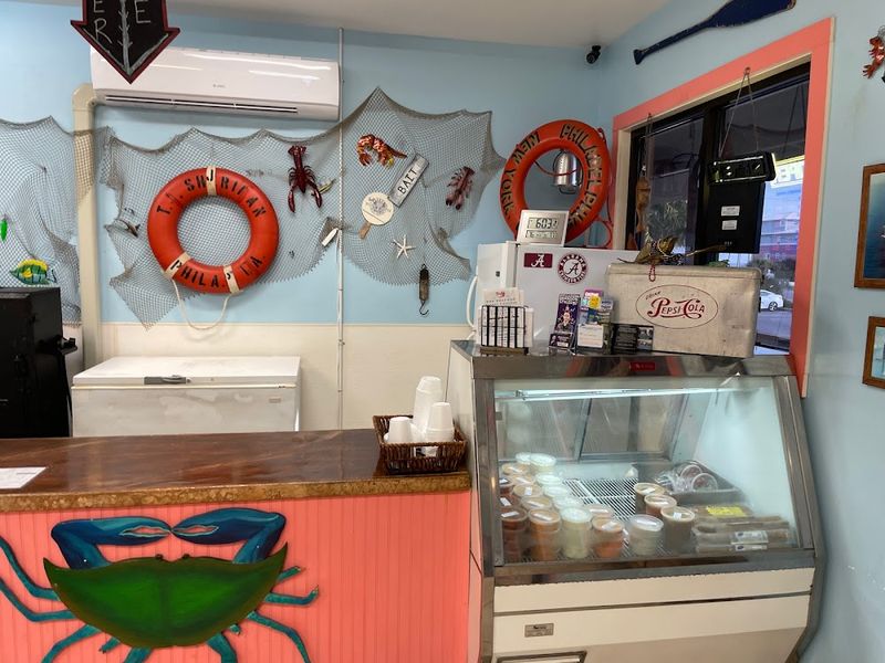 S & S Seafood Market + Kitchen, Gulf Shores