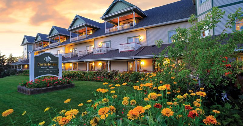 A Hilltop Village Visible From Every Approach