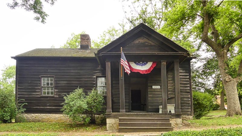 Arrow Rock Historic District, Where Every Step Tells a Story