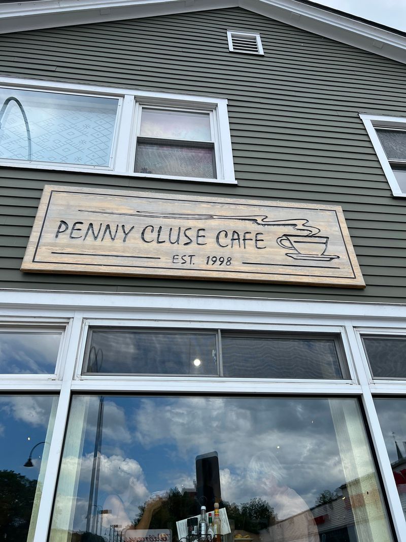 Penny Cluse Café