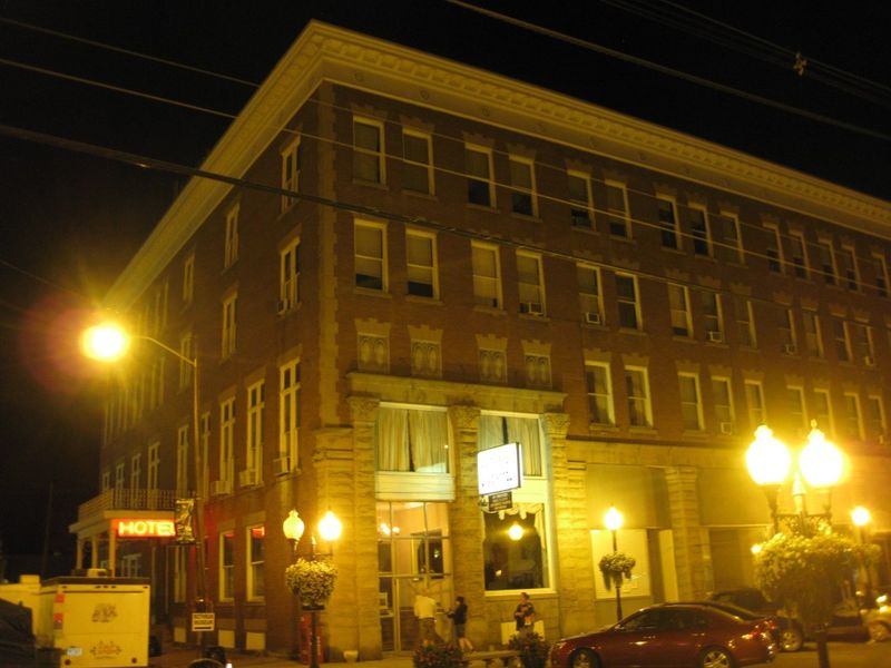The Historic Lowe Hotel