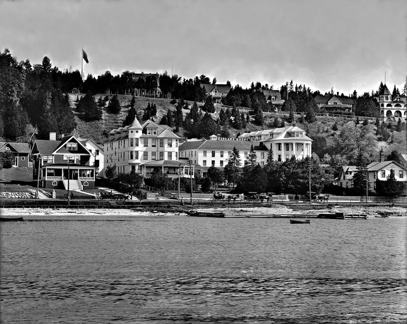 The Island House Hotel