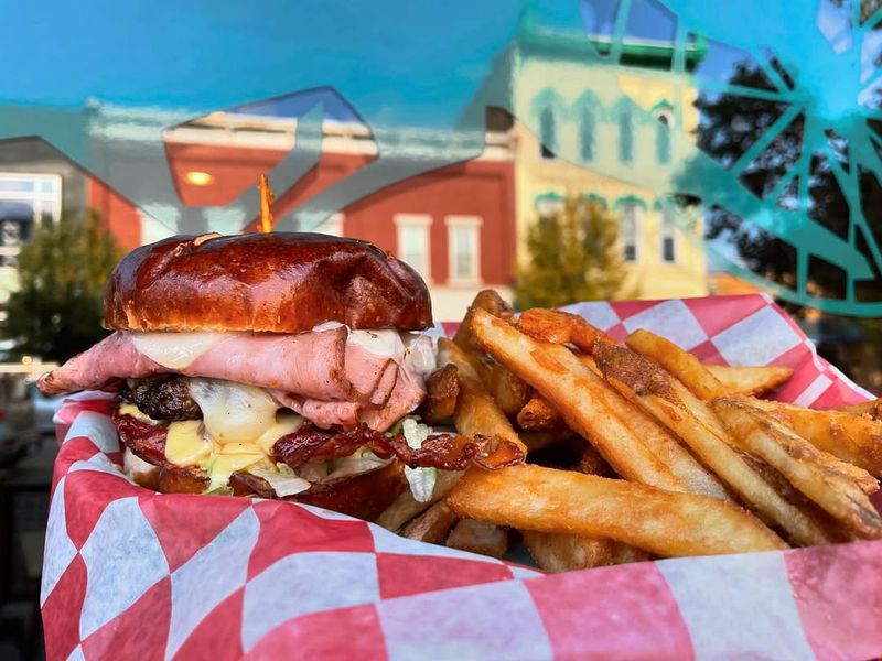 Schuberg's Bar & Grill (Big Rapids)