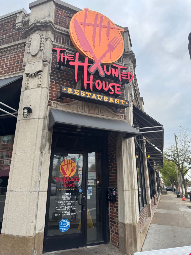 Why Ohio Travelers Flock to This Spooky Cleveland Heights Spot