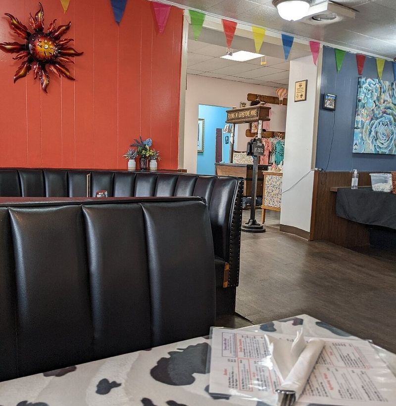 An Atmosphere Built Around Rustic Calm