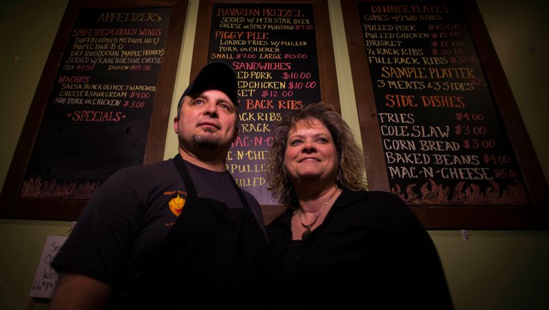 Smokin’ Butts Bar-B-Q, St. Albans