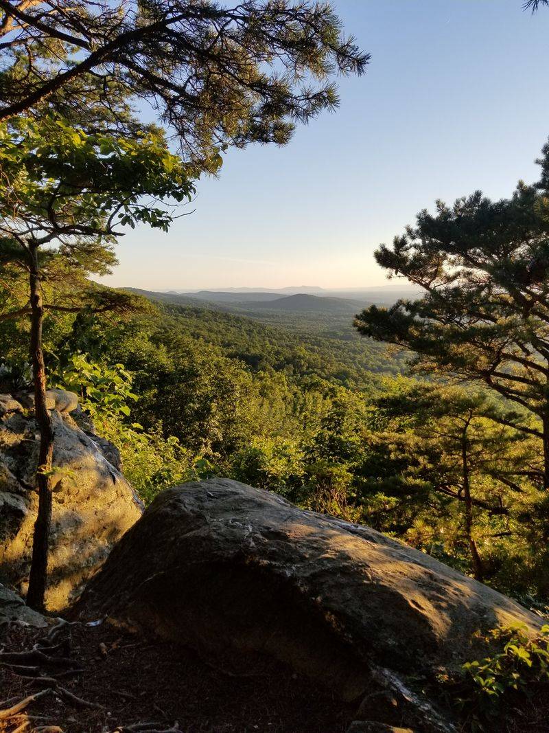 Bears Den Campground and Overlook, Bluemont