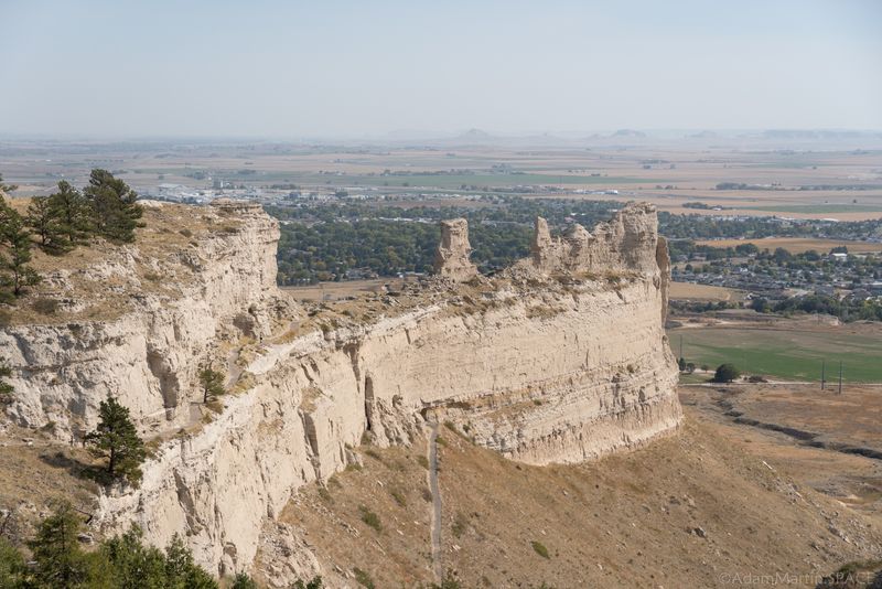 Scottsbluff: Scenic Views Meet Crowded Trails