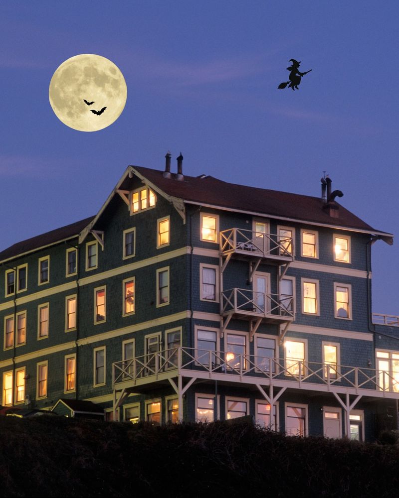 Fog Filled Nights That Add to the Atmosphere