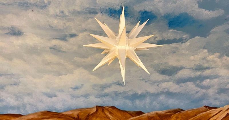 See a Putz and the Moravian Stars