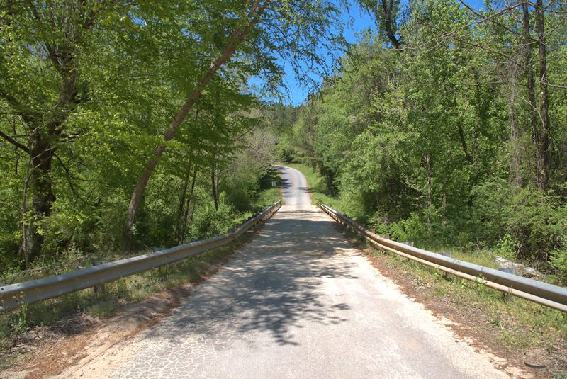 Backroads photo cruise after Jackson’s courthouse square