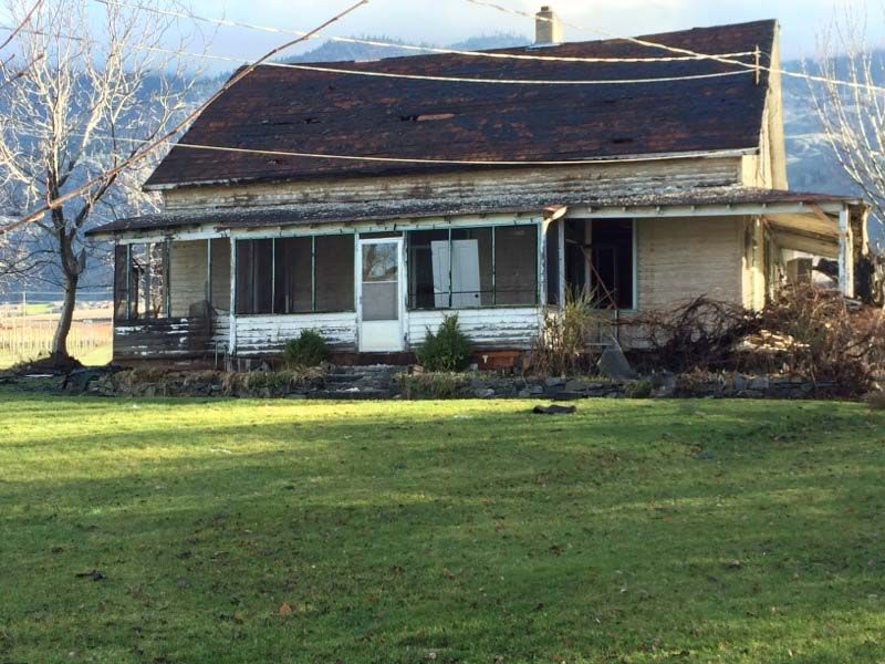 A Rare Surviving Over-Water Lodging Structure