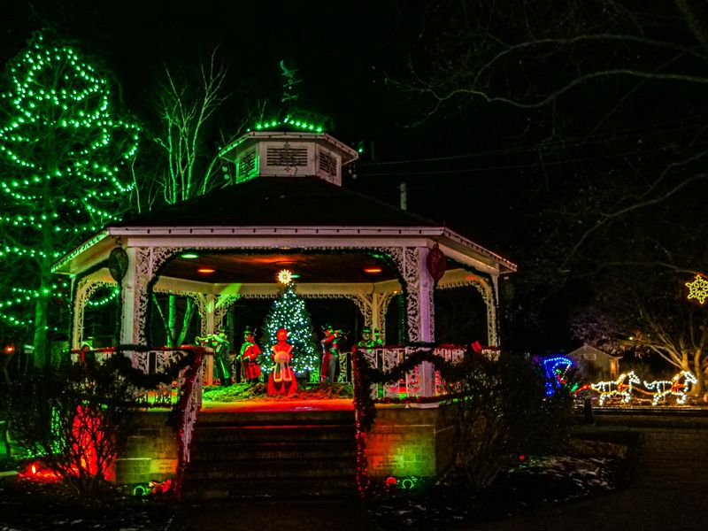 A Town That Lives the Spirit of the Season