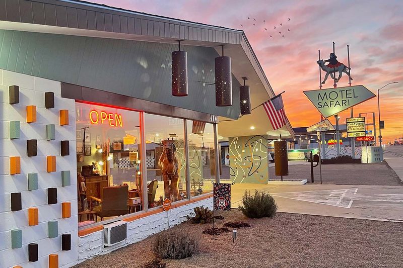 The Golden Age of Roadside Lodging