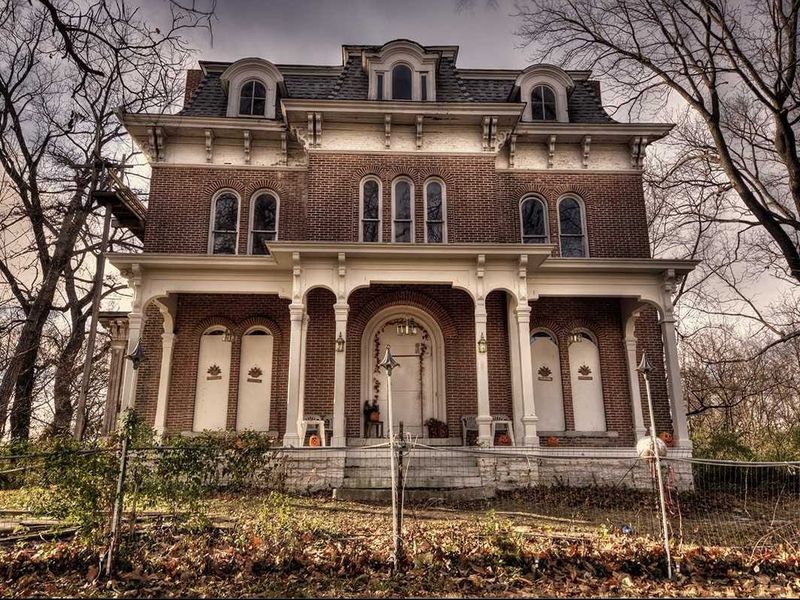 Historic Homes Tied to Eerie Events