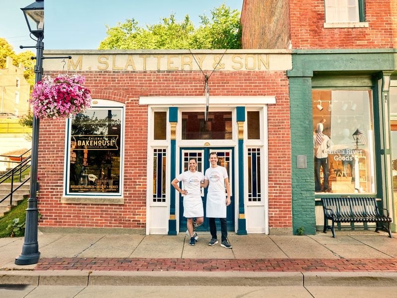 Galena’s Side Alleys Filled With Independent Kitchens