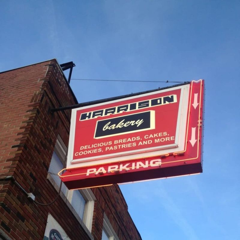 A Holiday Scent the Moment You Step Inside