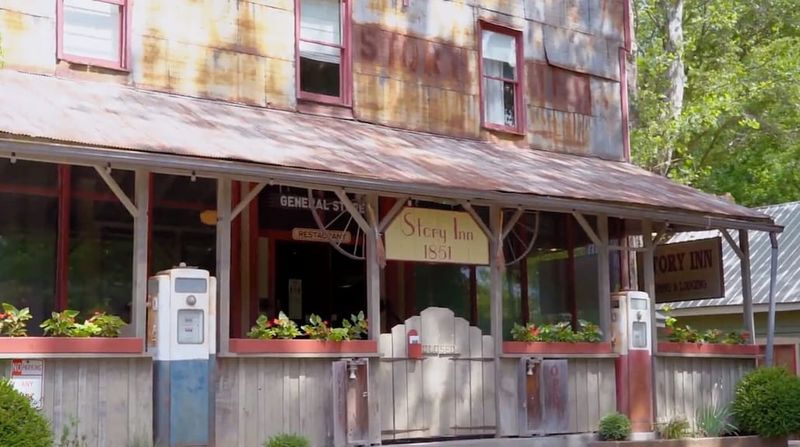 Guests Compare Notes At Dawn