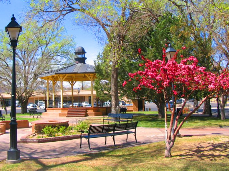 A Town Center Marked by Calm and Routine