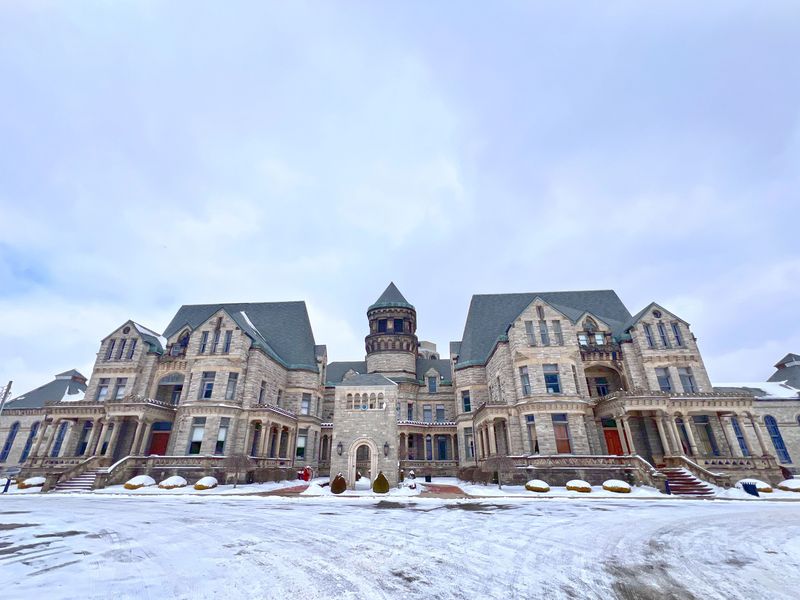 What Makes the Reformatory One of Ohio’s Most Talked About Sites