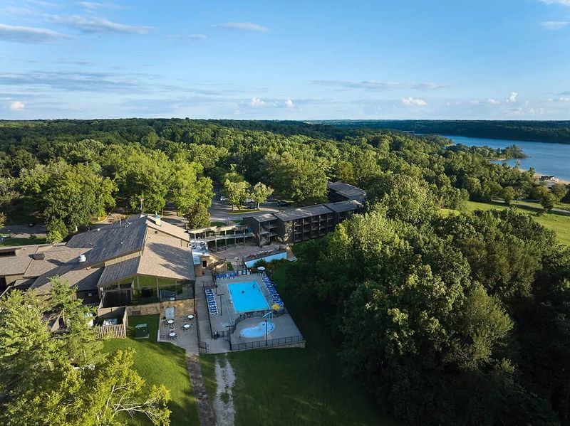 Nolin Lake Lodge Restaurant (Clarkson)