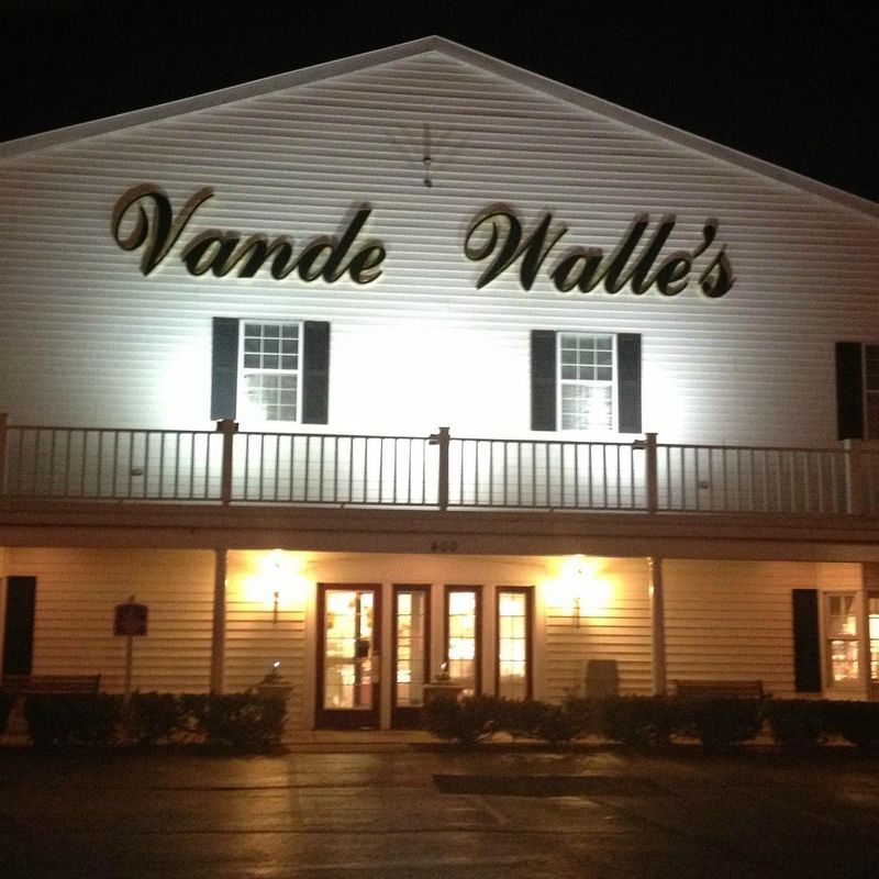 Vande Walle’s Candies, Appleton