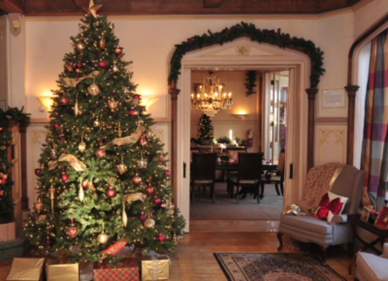 Holiday House Tour