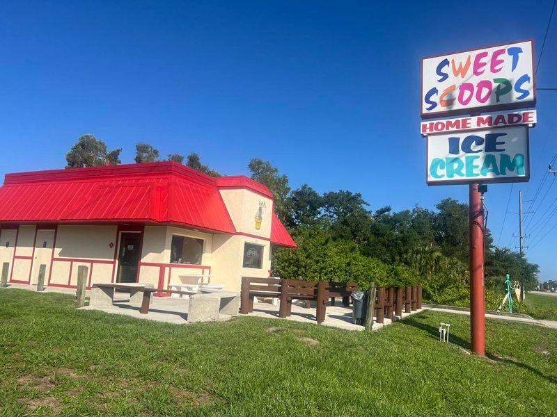 Sweet Scoops Old Fashioned Ice Cream, Cape Coral