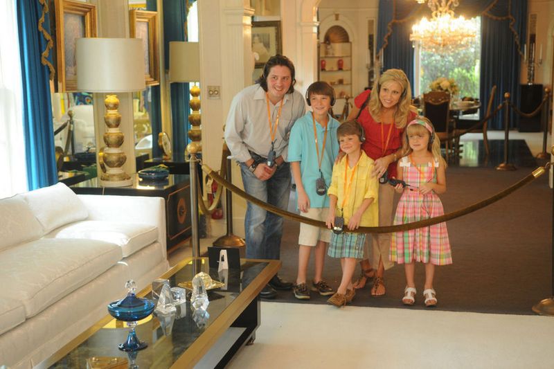 Treating Every Historic Site As A Quick Selfie Stop