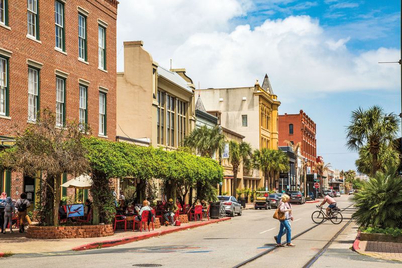 A Texas Beach Town With a Surprising Sidewalk Rule