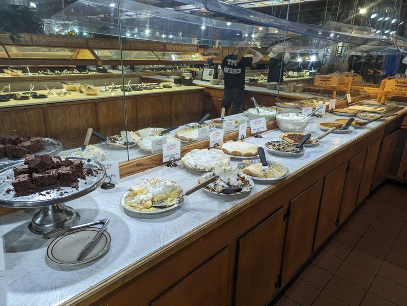 Moonlite Bar-B-Q Inn