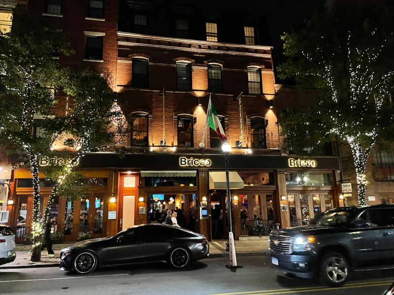 Bricco, Boston