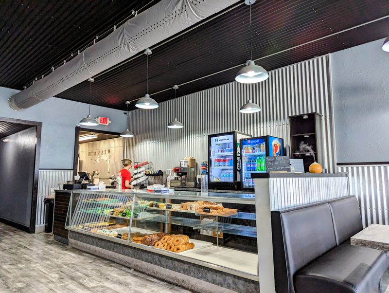 Johnson's Bakery, Perry