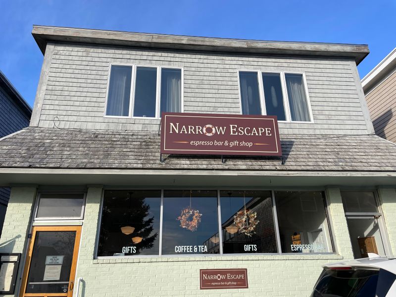 Narrow Escape (Lubec)