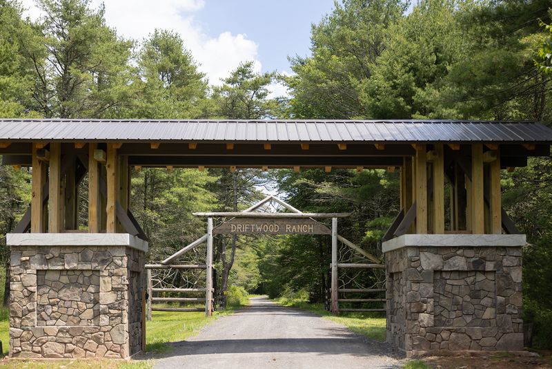 Driftwood Ranch Resort, White Lake