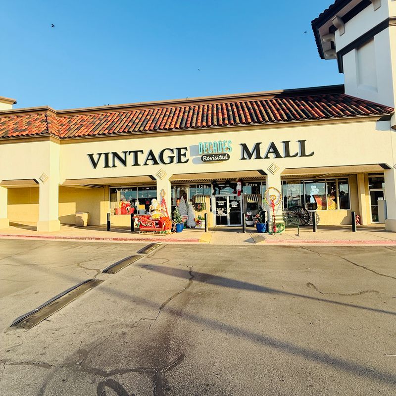 Decades Revisited, A Vintage Mall