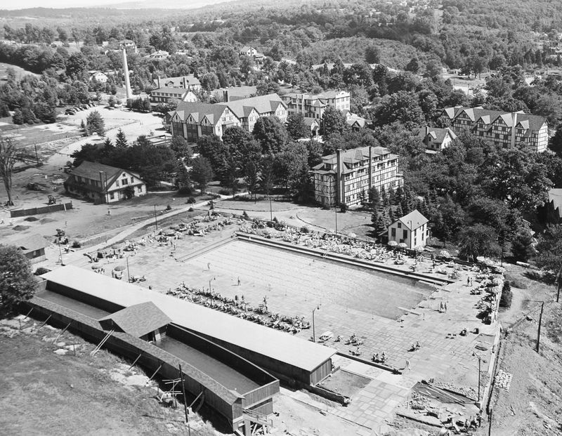 Grossinger's Catskill Resort Hotel