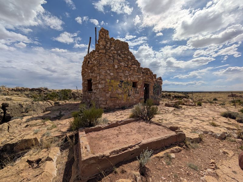 Apache Death Cave, Two Guns
