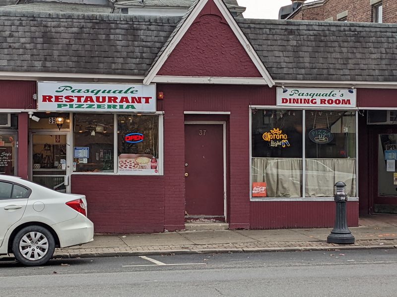 Pasquale's Pizzeria