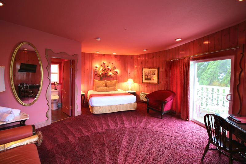 Madonna Inn, 100 Madonna Rd, San Luis Obispo, CA 93405