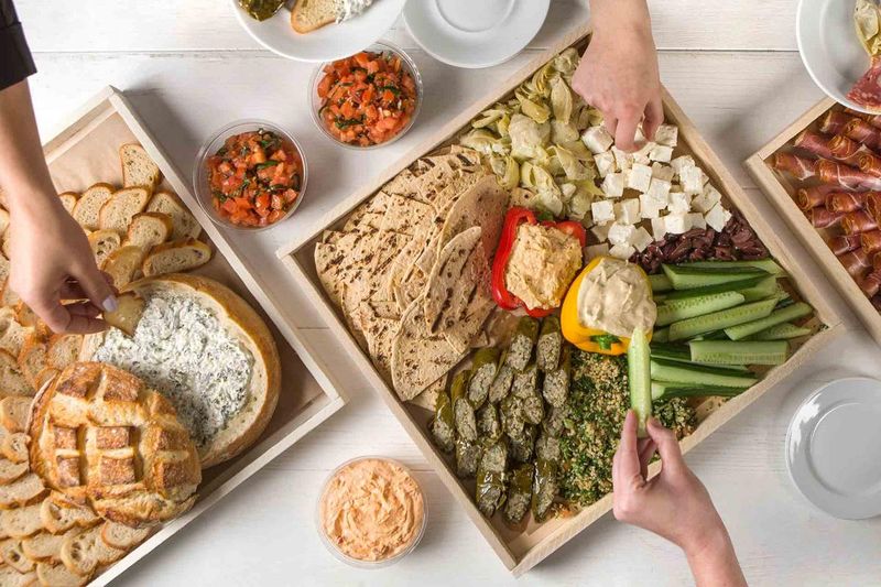 Prepared Foods That Complement the Counter