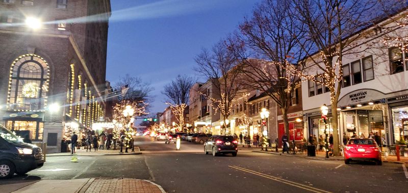 A Downtown That Transforms for the Season