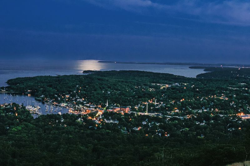 A Village Where Nightfall Deepens the Holiday Mood