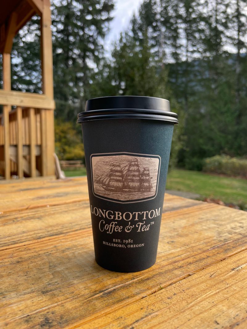 Simple Comforts That Make Cold Mornings Feel Gentle