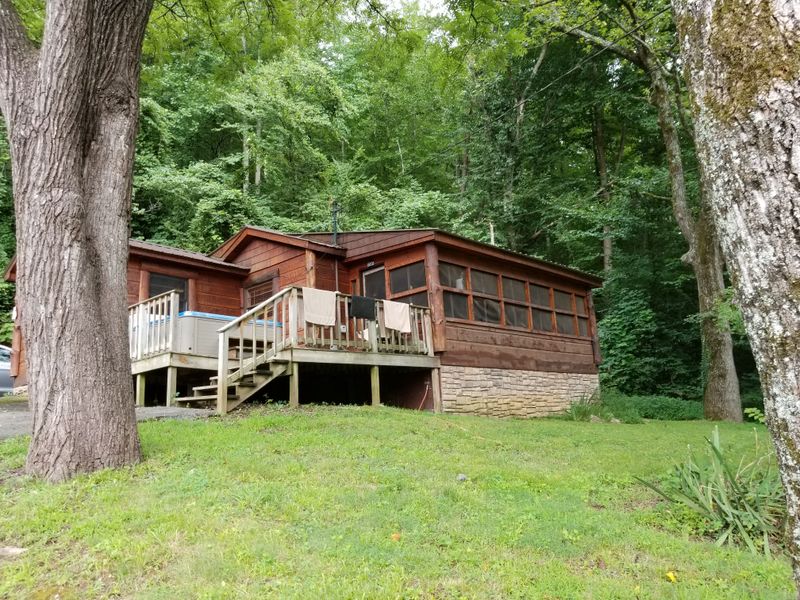 Old Homesteads That Tie Families to the Land