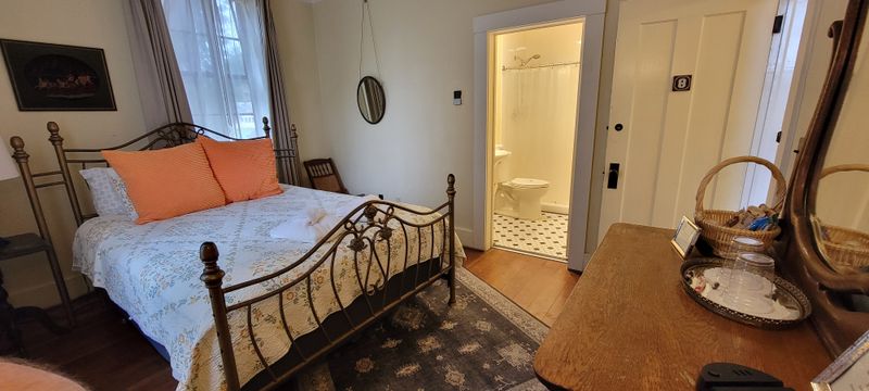 Rooms With Character, Not Clutter