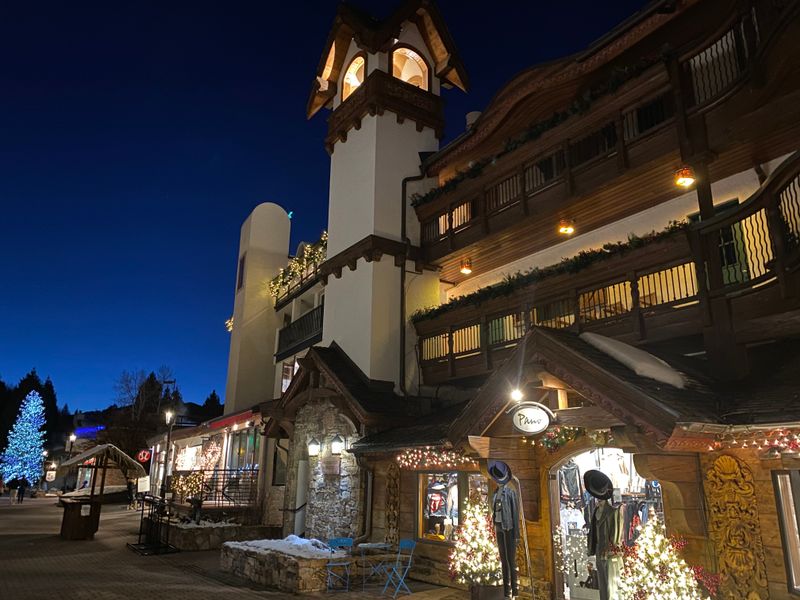 Vail Village winter strolls