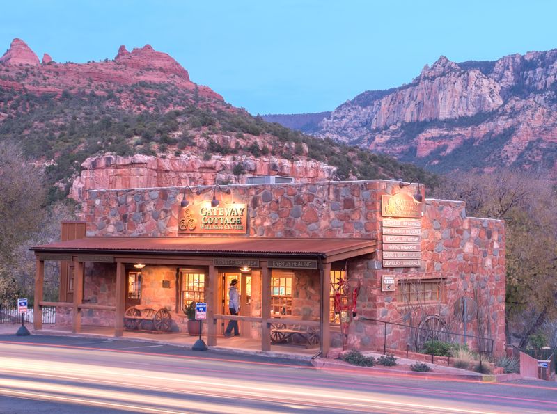 Uptown Sedona’s Rustic Main Street Character