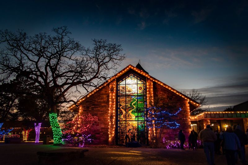 Woolaroc Wonderland of Lights (Bartlesville OK 74003)